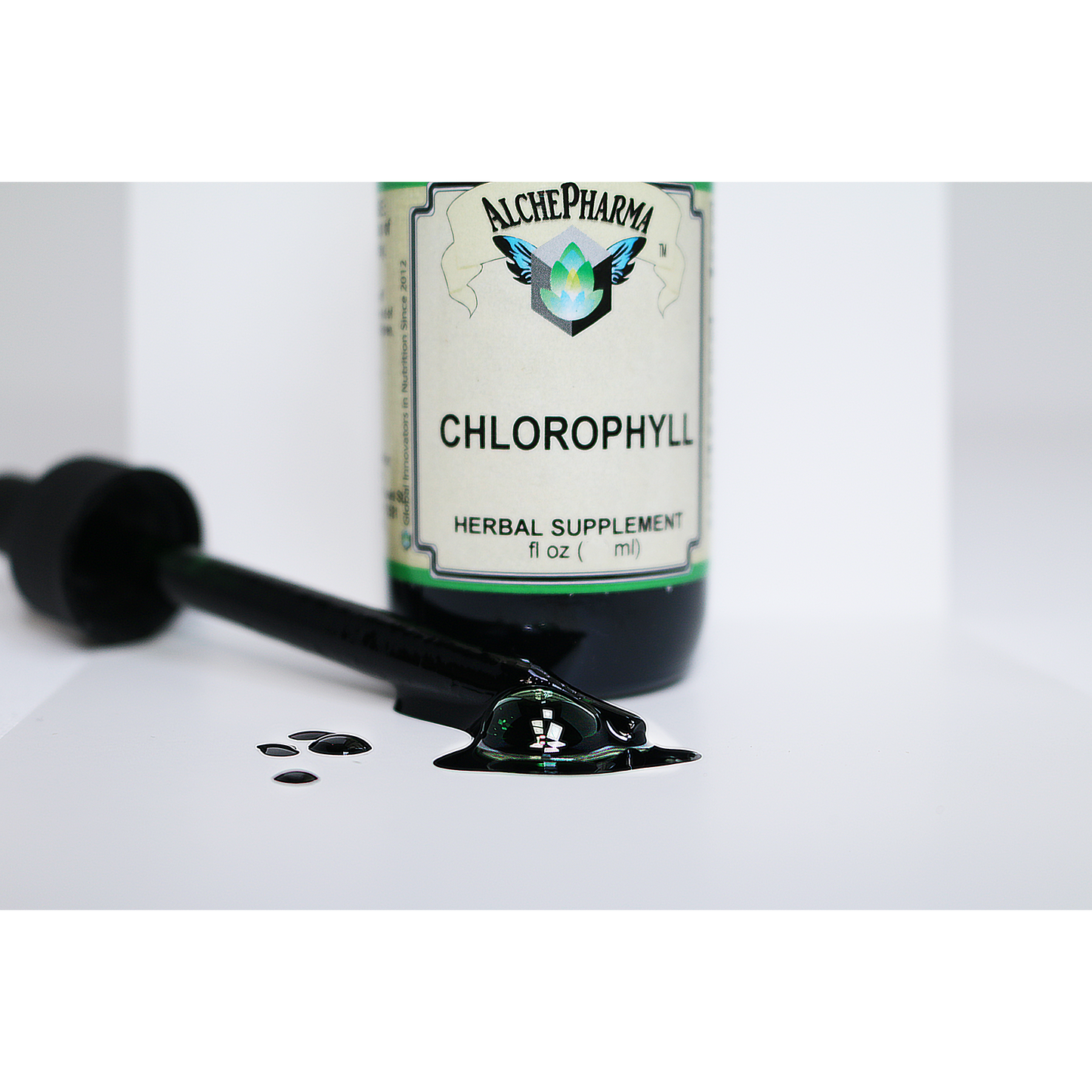 Chlorophyll from Mulberry Leaf as Sodium Copper Chlorophyllin ( 2mg copper per 15 drops) w/ Peppermint Essential Oil-Herbal-AlchePharma